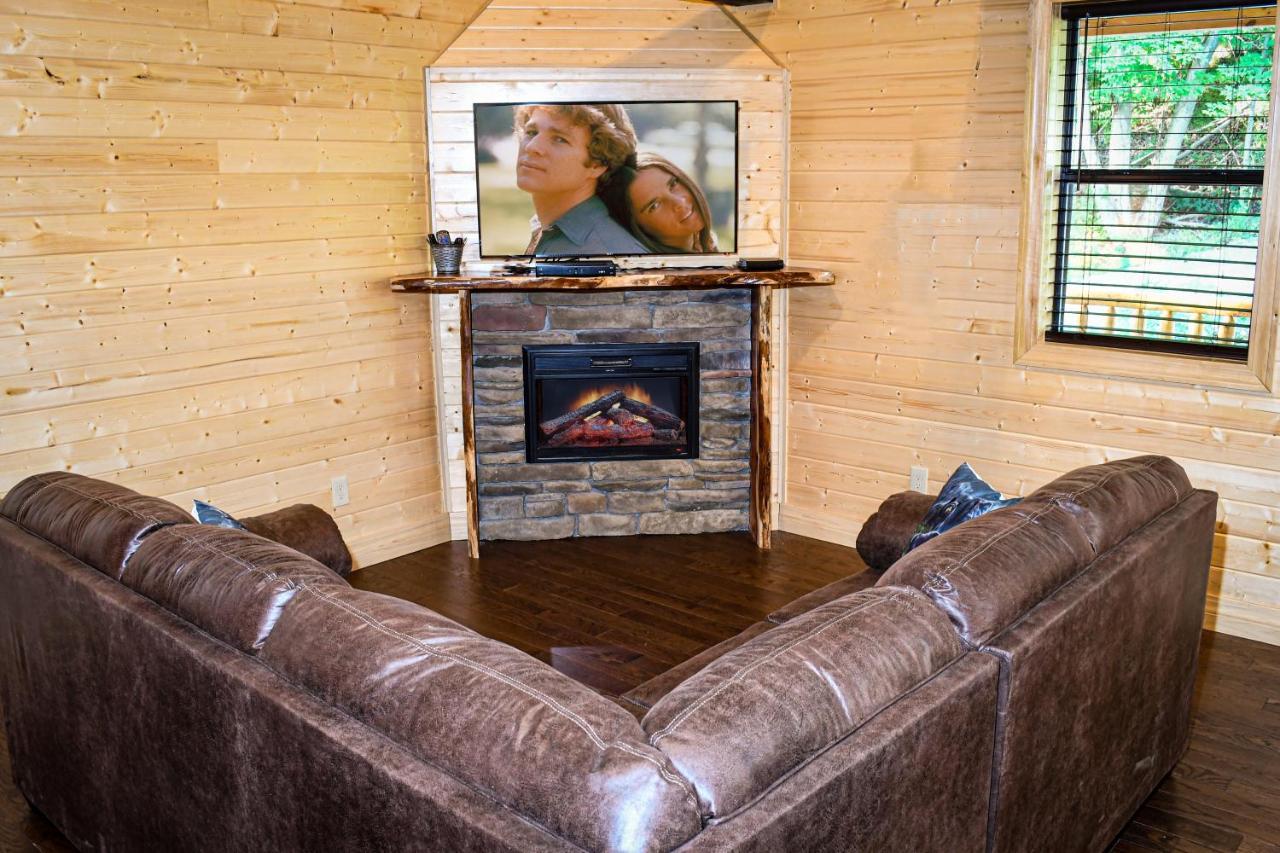 Gatlinburg - Honeymoon Hideaway Villa Buitenkant foto